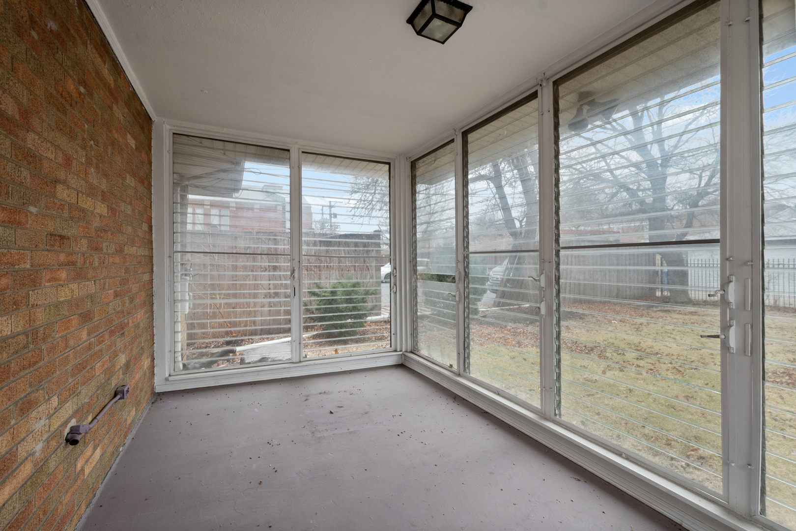 5840 N Kimball Avenue, Chicago, IL 60659