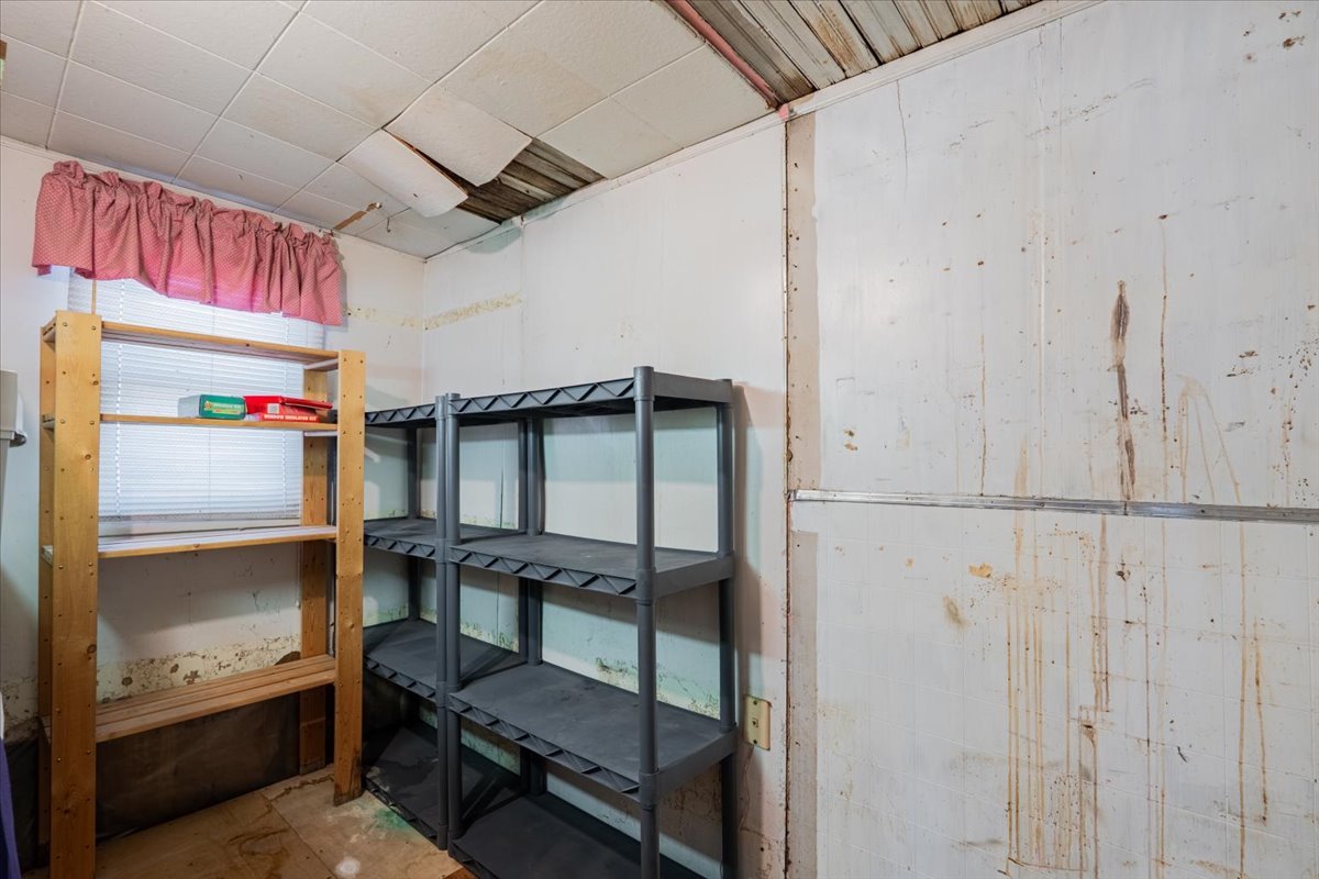 321 E 2nd Street, El Paso, IL 61738