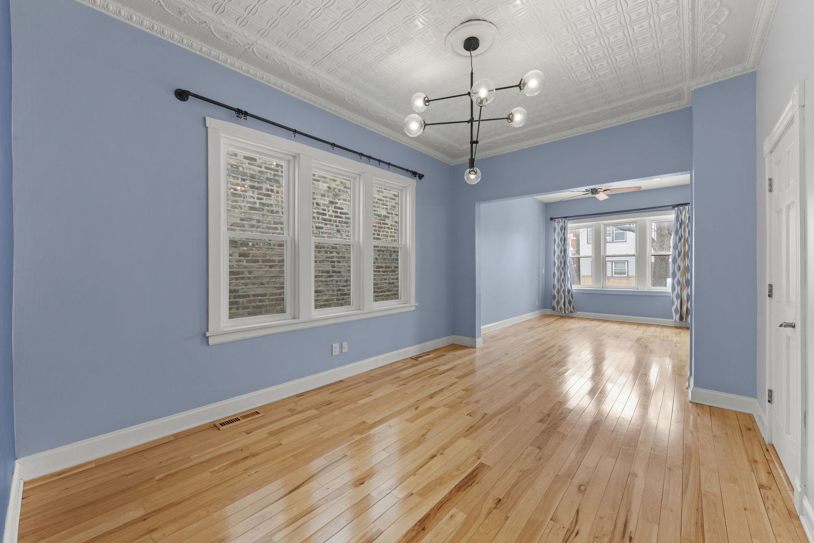 2933 S Throop Street, Chicago, IL 60608