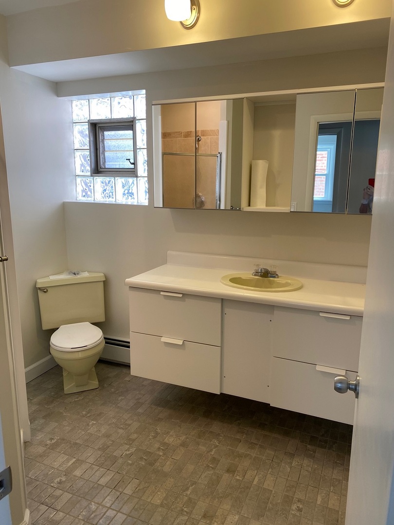 1821 Grove Avenue, Berwyn, IL 60402