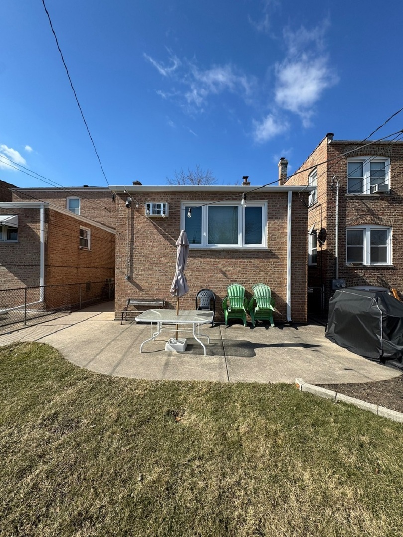 1821 Grove Avenue, Berwyn, IL 60402