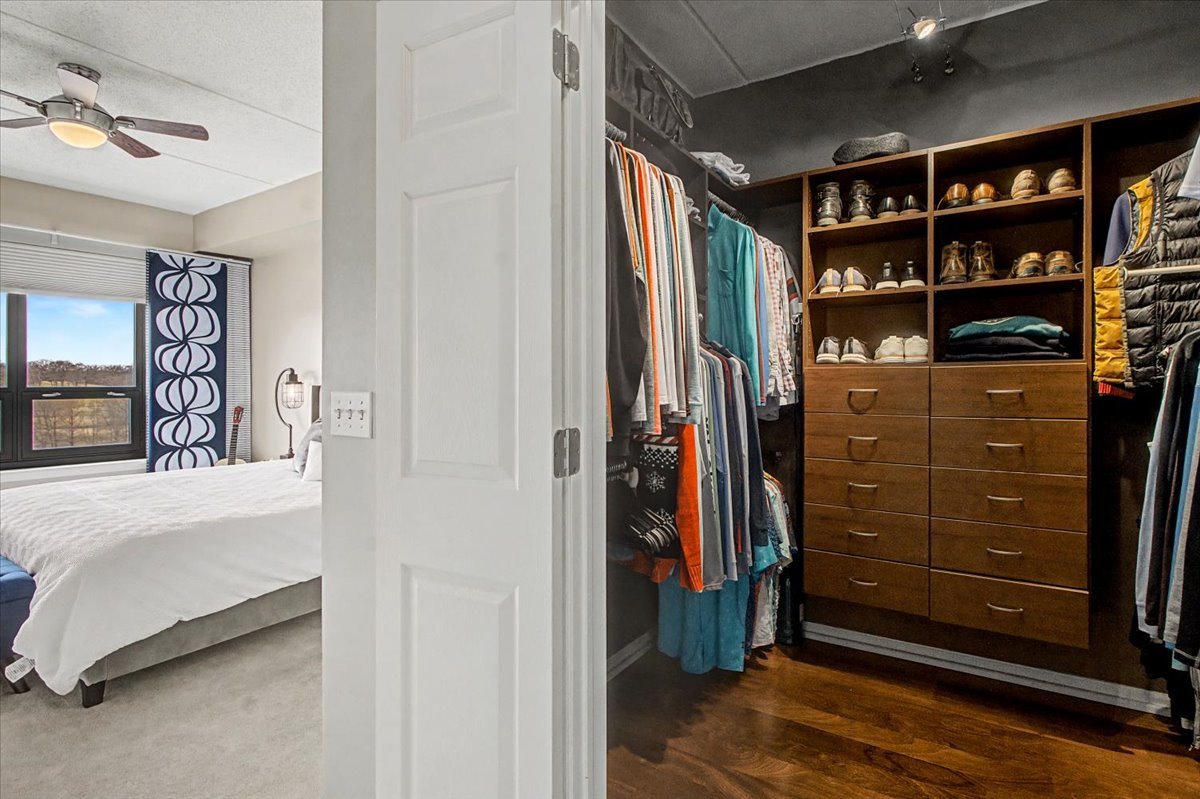 6420 Double Eagle Drive #501, Woodridge, IL 60517