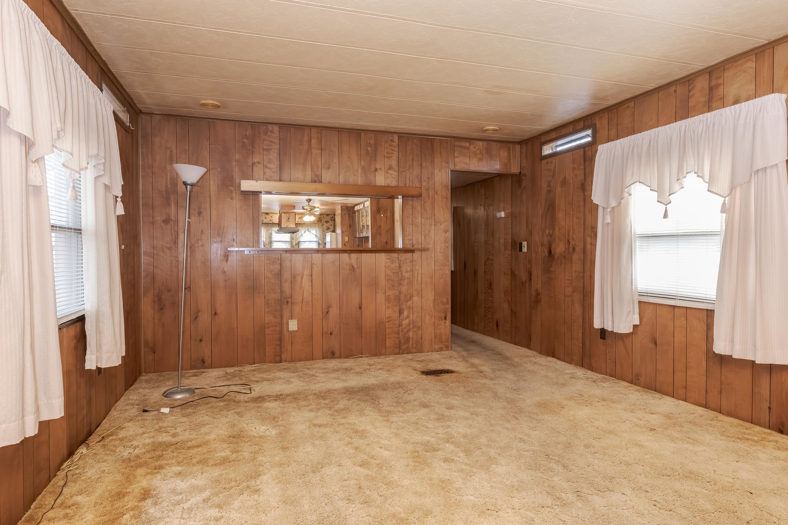 7 Oak Valley Road, Bloomington, IL 61704