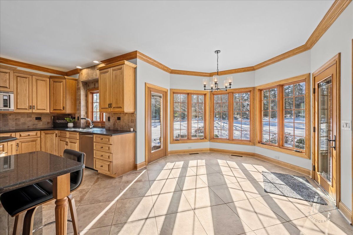 7N224 Whispering Trail, St. Charles, IL 60175