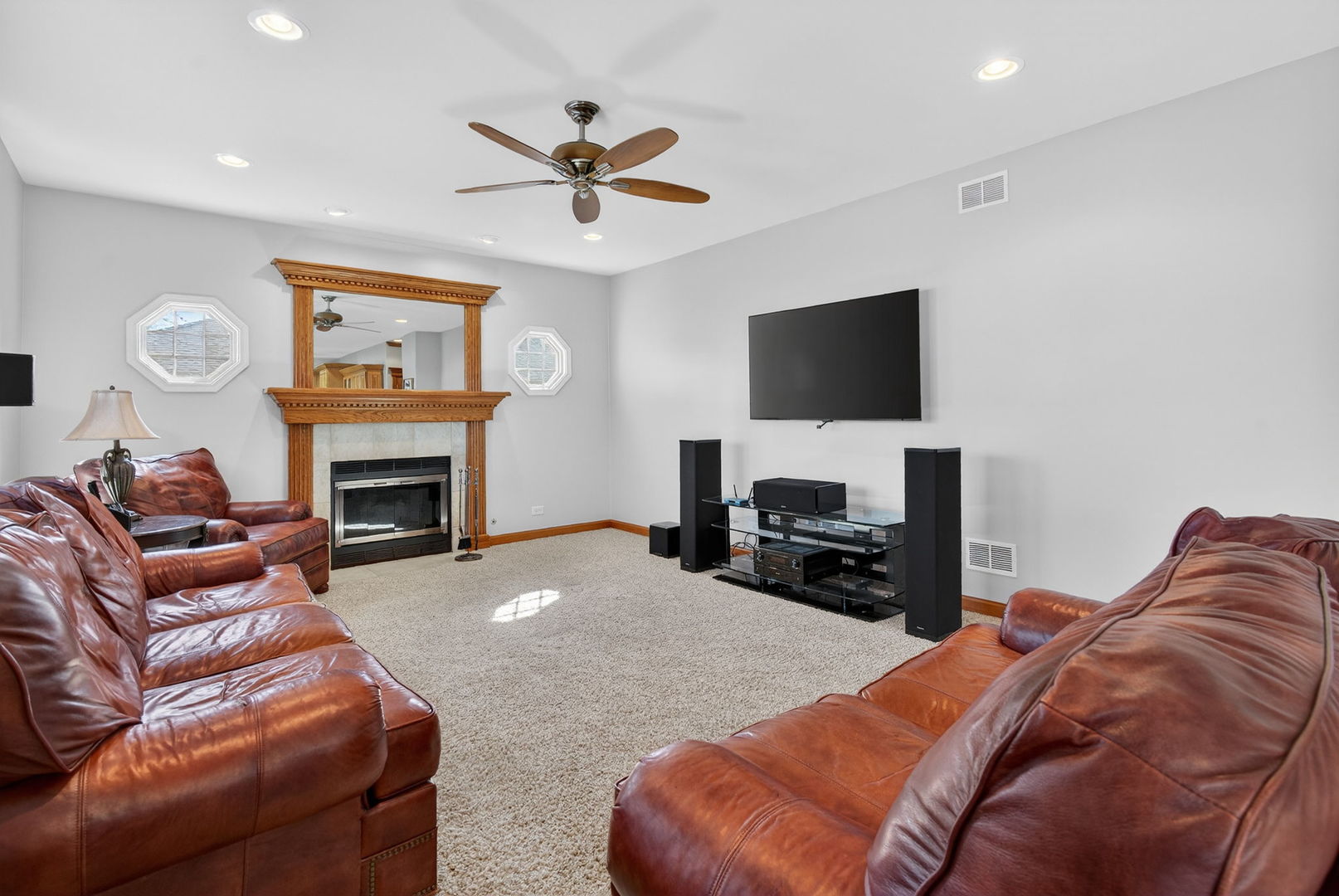 714 Joanne Drive, Minooka, IL 60447