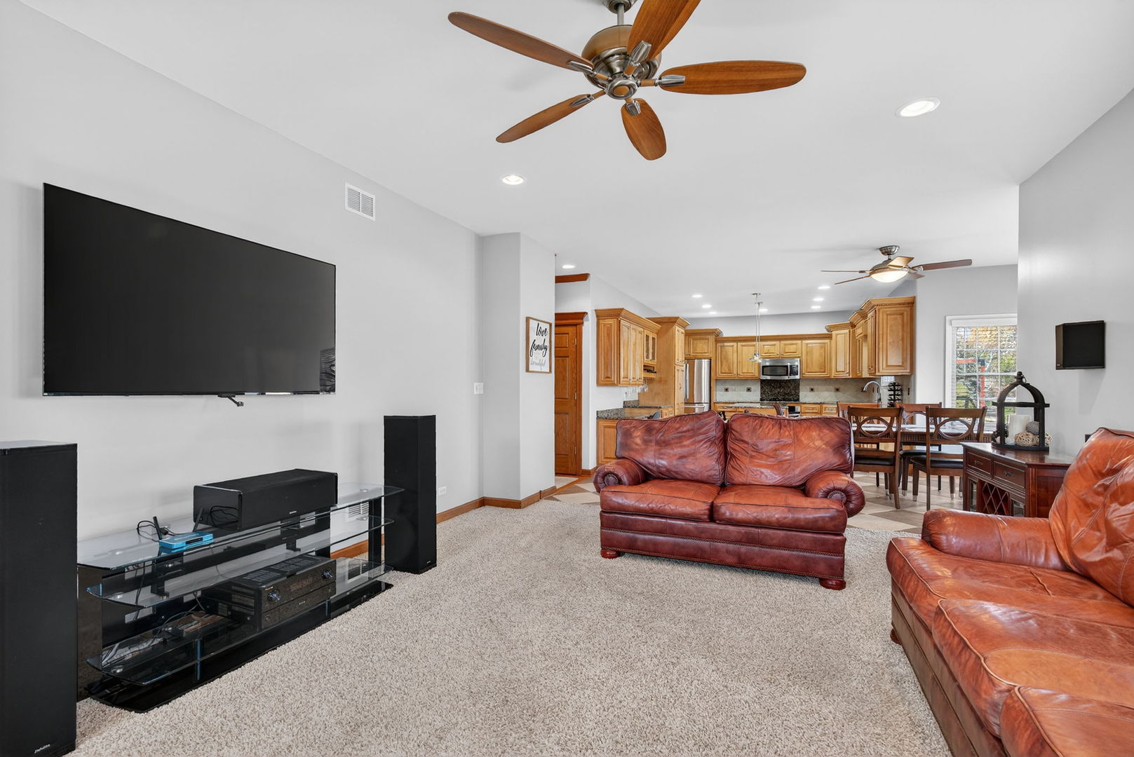 714 Joanne Drive, Minooka, IL 60447