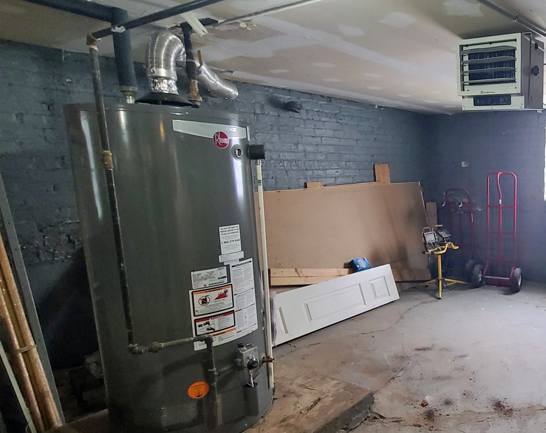 6551 N Sacramento Avenue, Chicago, IL 60645