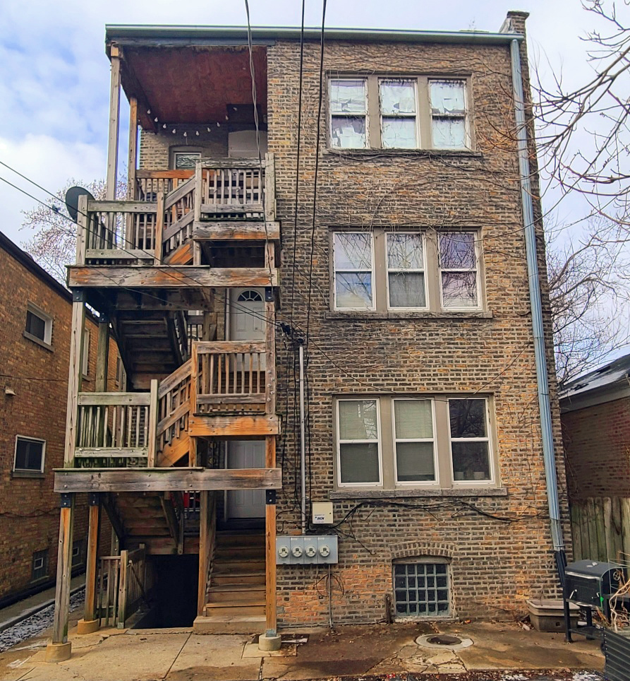 6551 N Sacramento Avenue, Chicago, IL 60645