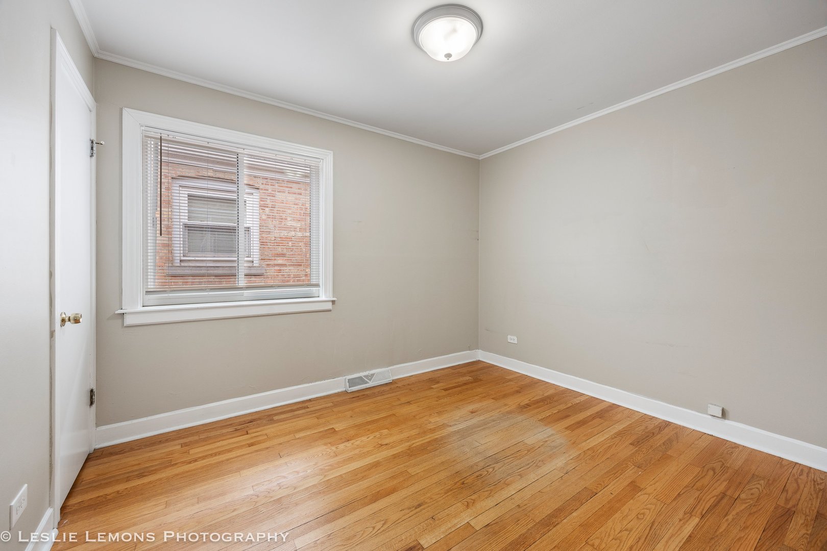 5431 S Natoma Avenue, Chicago, IL 60638