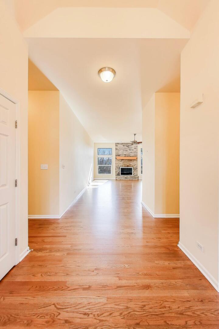 15N866 Meadow Court, Hampshire, IL 60140