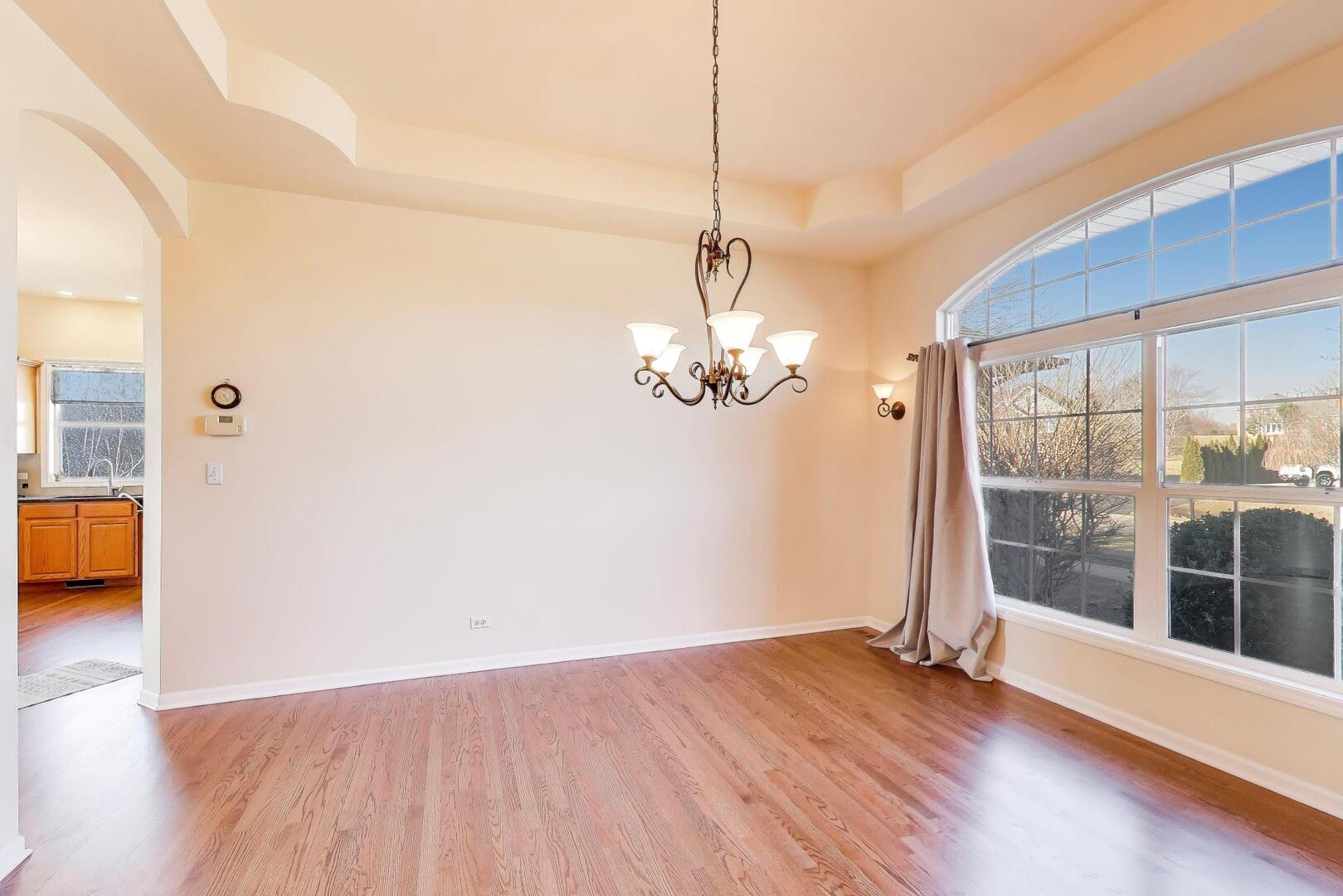 15N866 Meadow Court, Hampshire, IL 60140