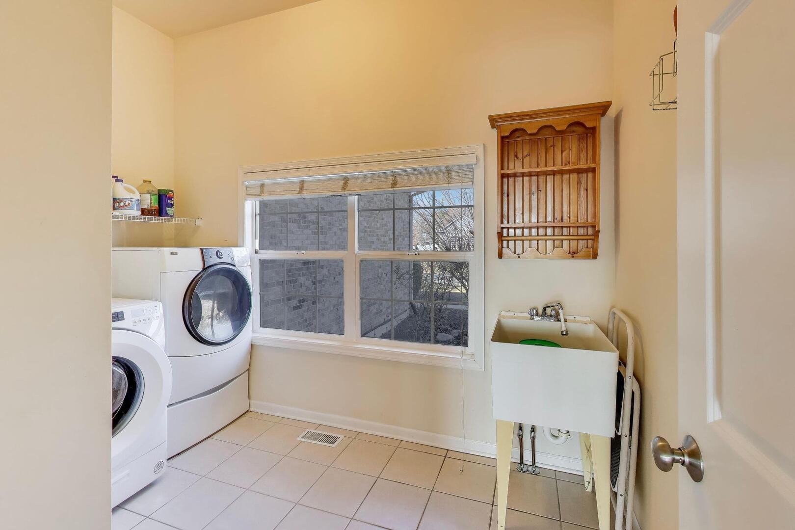 15N866 Meadow Court, Hampshire, IL 60140