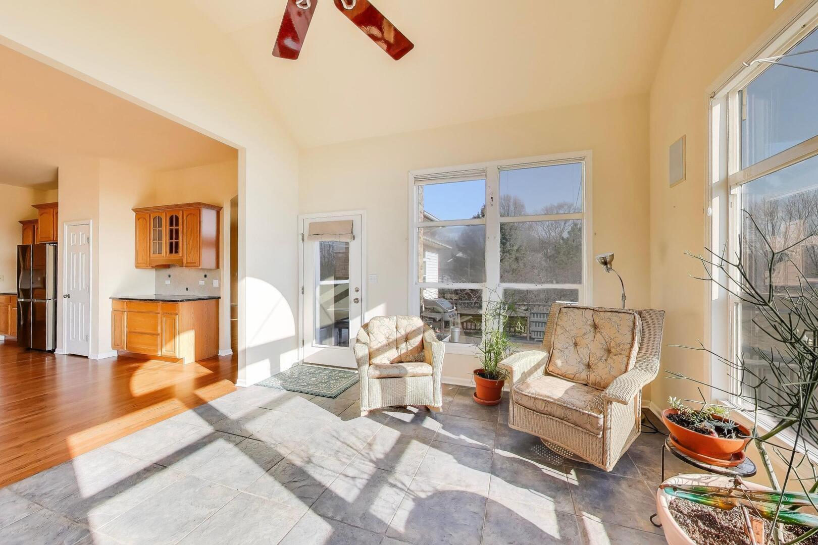 15N866 Meadow Court, Hampshire, IL 60140