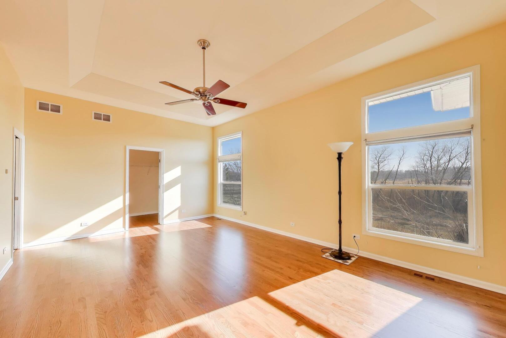 15N866 Meadow Court, Hampshire, IL 60140