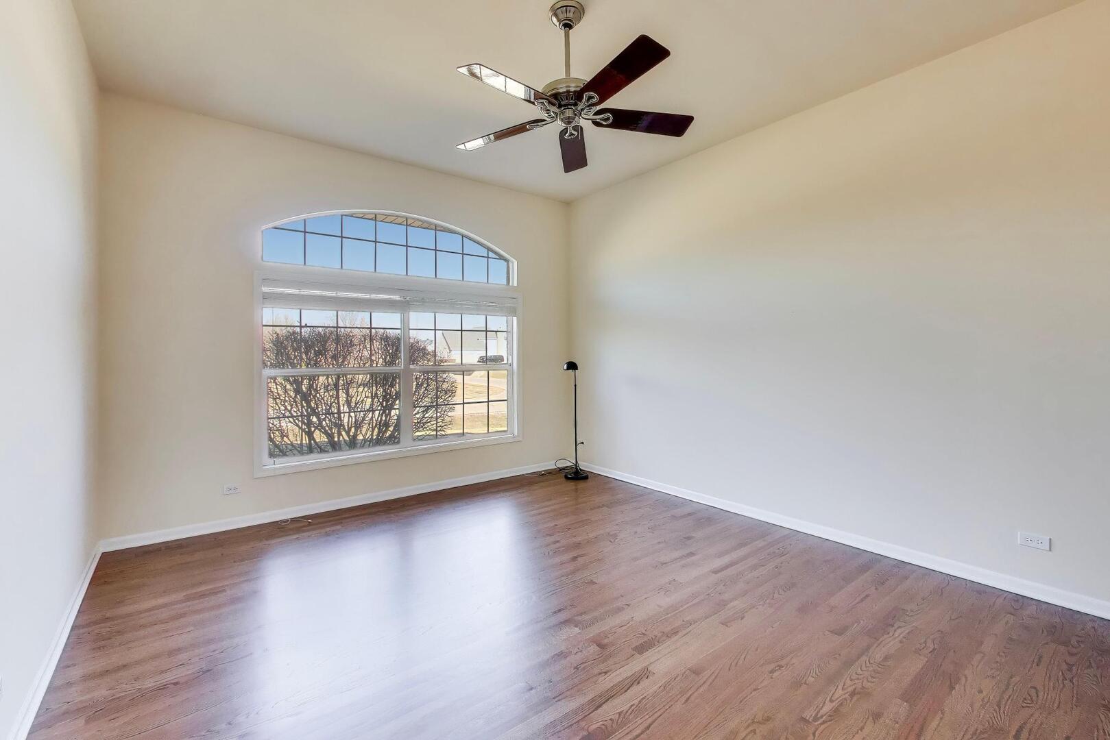 15N866 Meadow Court, Hampshire, IL 60140