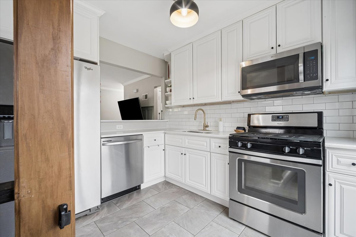 29 N Linden Avenue, Palatine, IL 60074