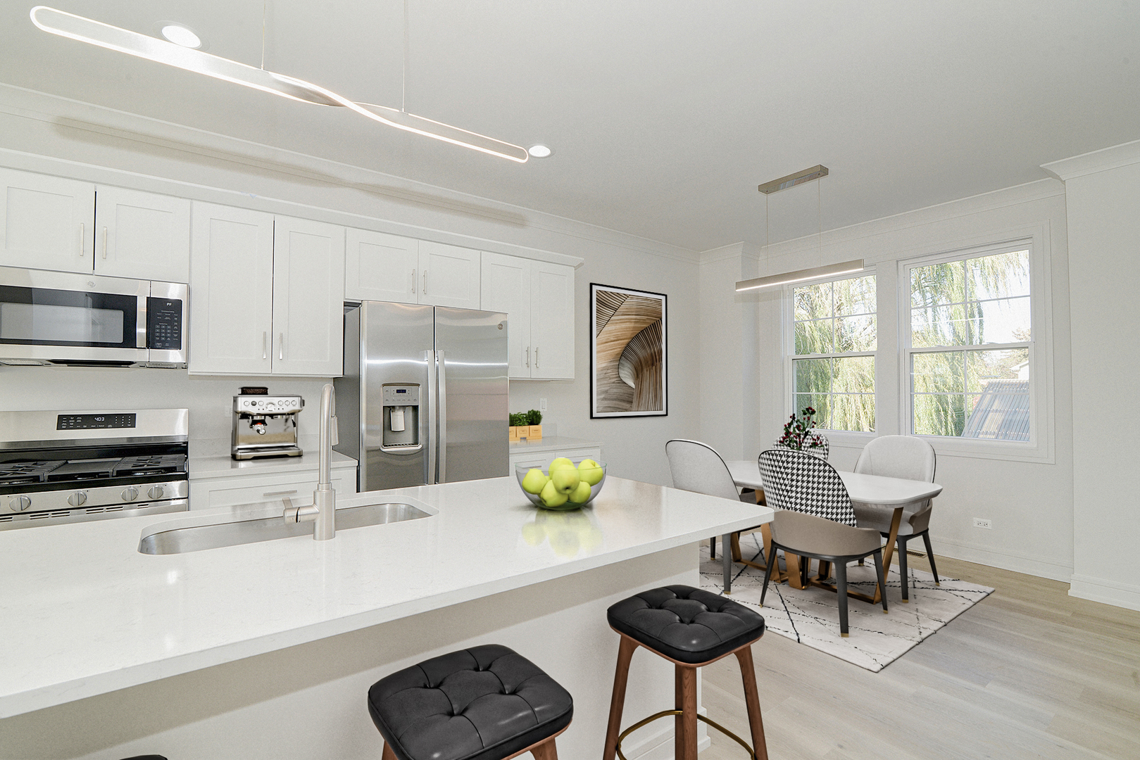 214 Walnut Street #E, Bensenville, IL 60106