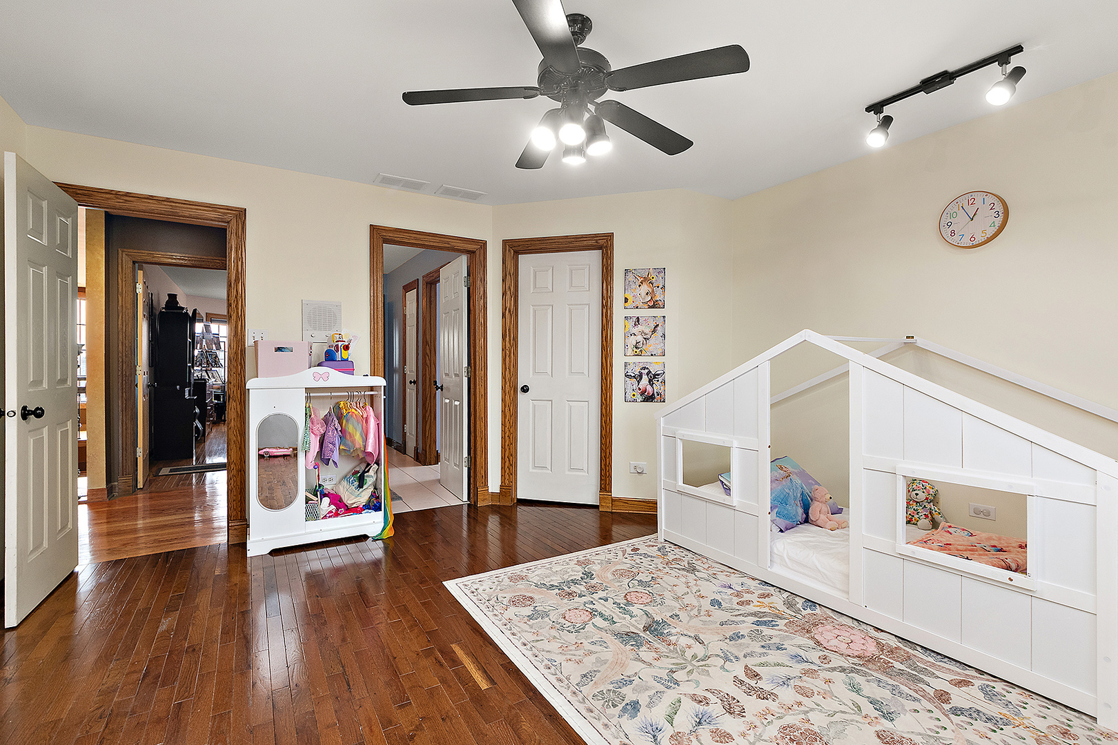 7832 Joliet Drive, Tinley Park, IL 60477