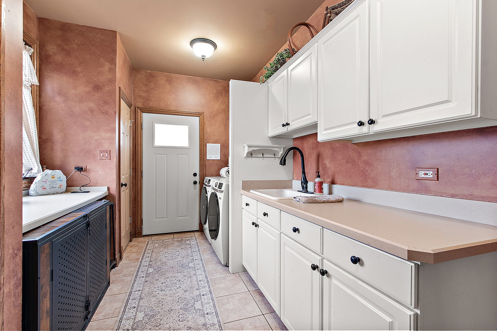 7832 Joliet Drive, Tinley Park, IL 60477