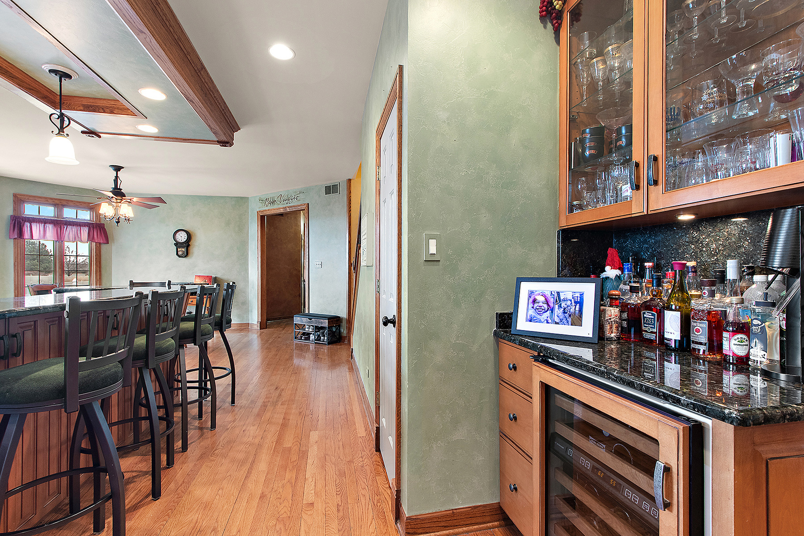 7832 Joliet Drive, Tinley Park, IL 60477