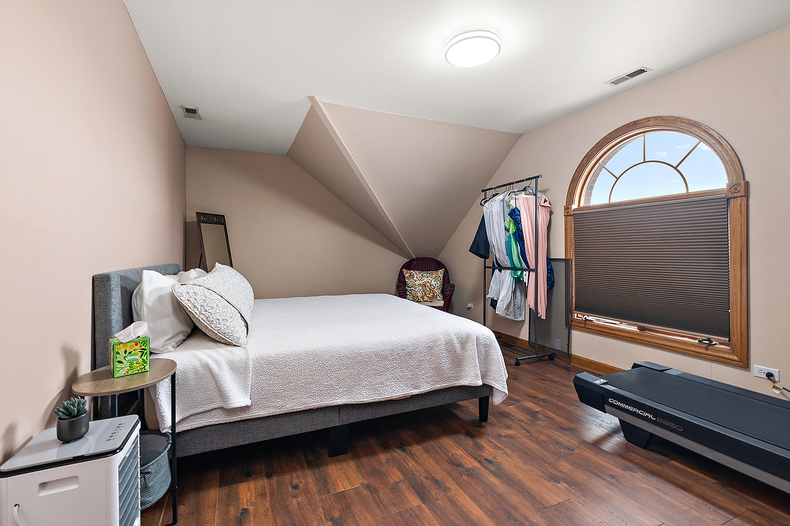 7832 Joliet Drive, Tinley Park, IL 60477