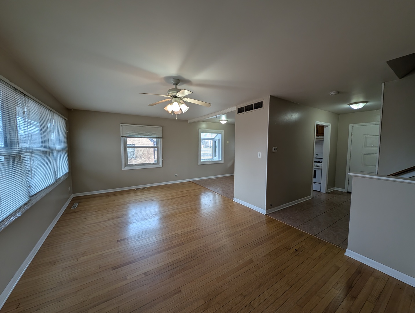 4230 Lindley Street, Downers Grove, IL 60515