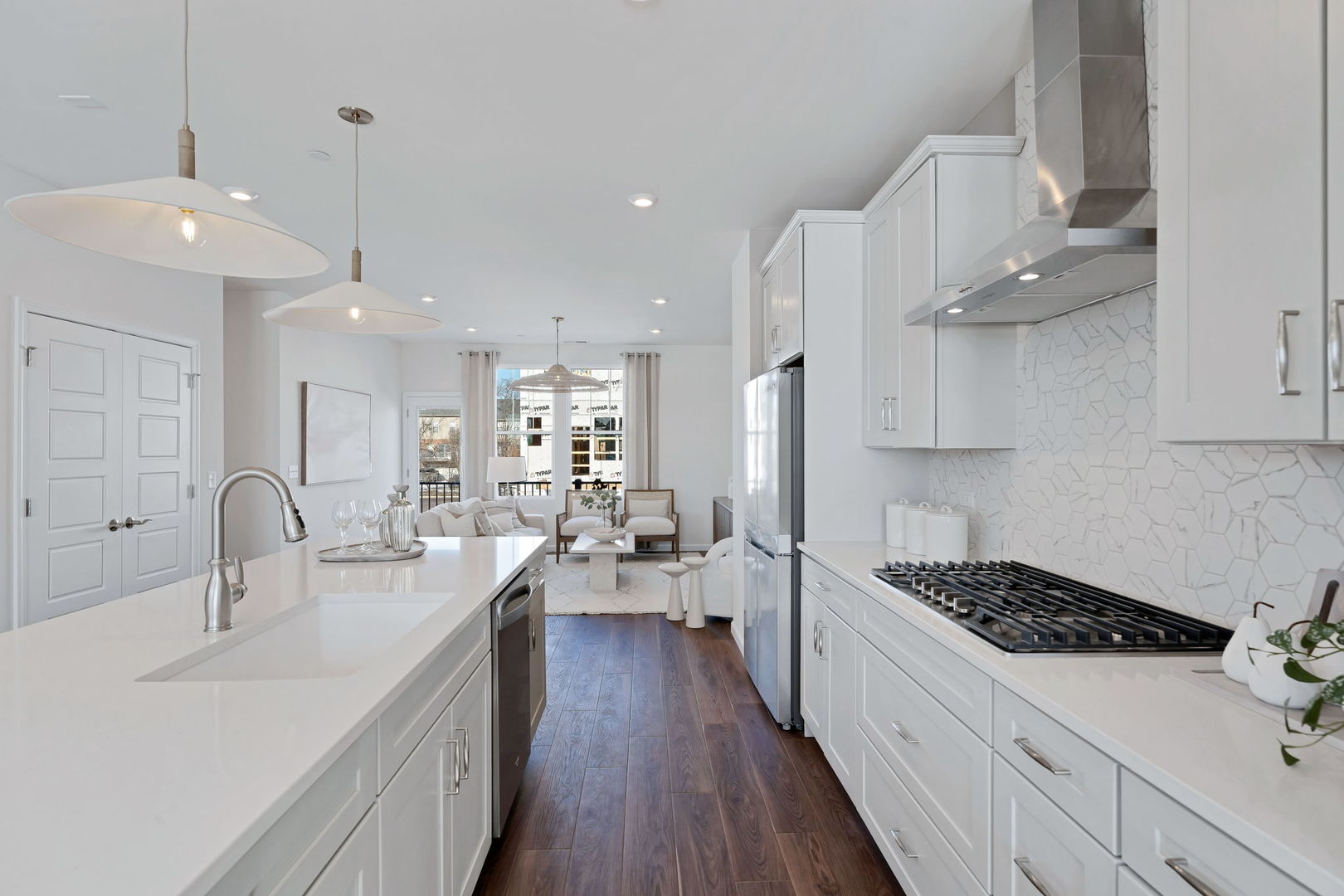 6219 Sandbelt Drive #38001, Woodridge, IL 60517