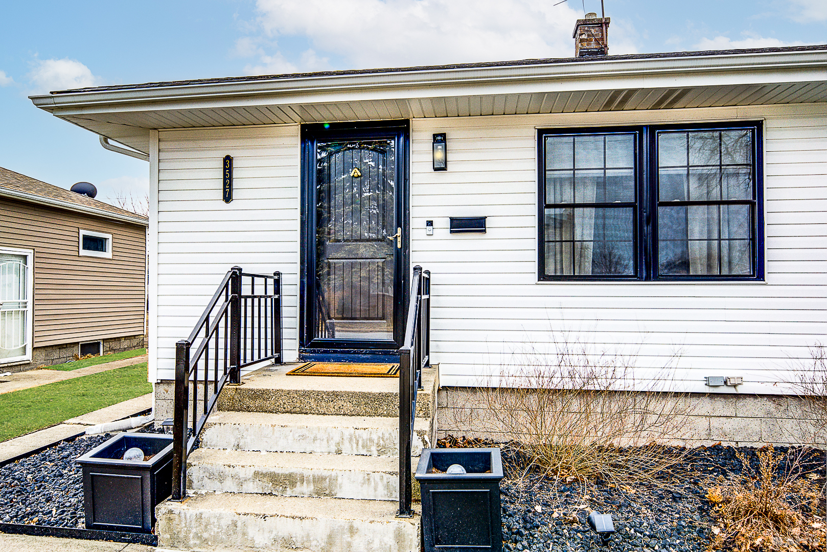 3527 Lake Street, Lansing, IL 60438