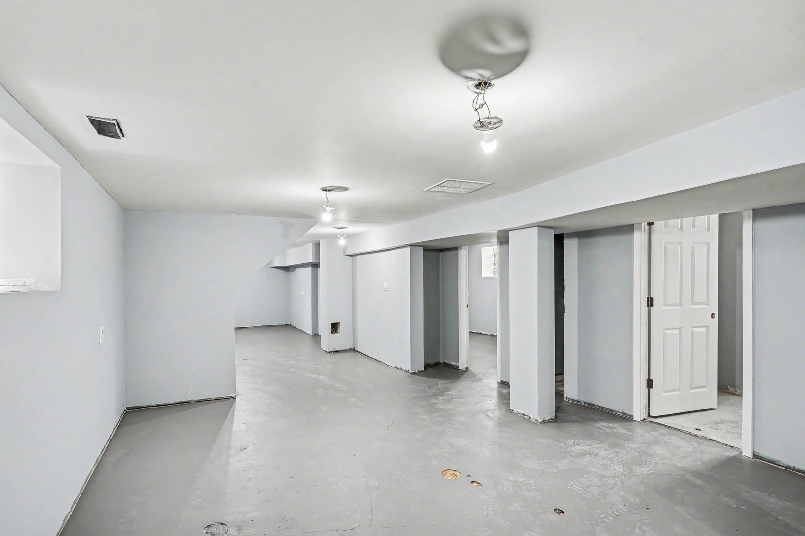 7815 S Merrill Avenue, Chicago, IL 60649