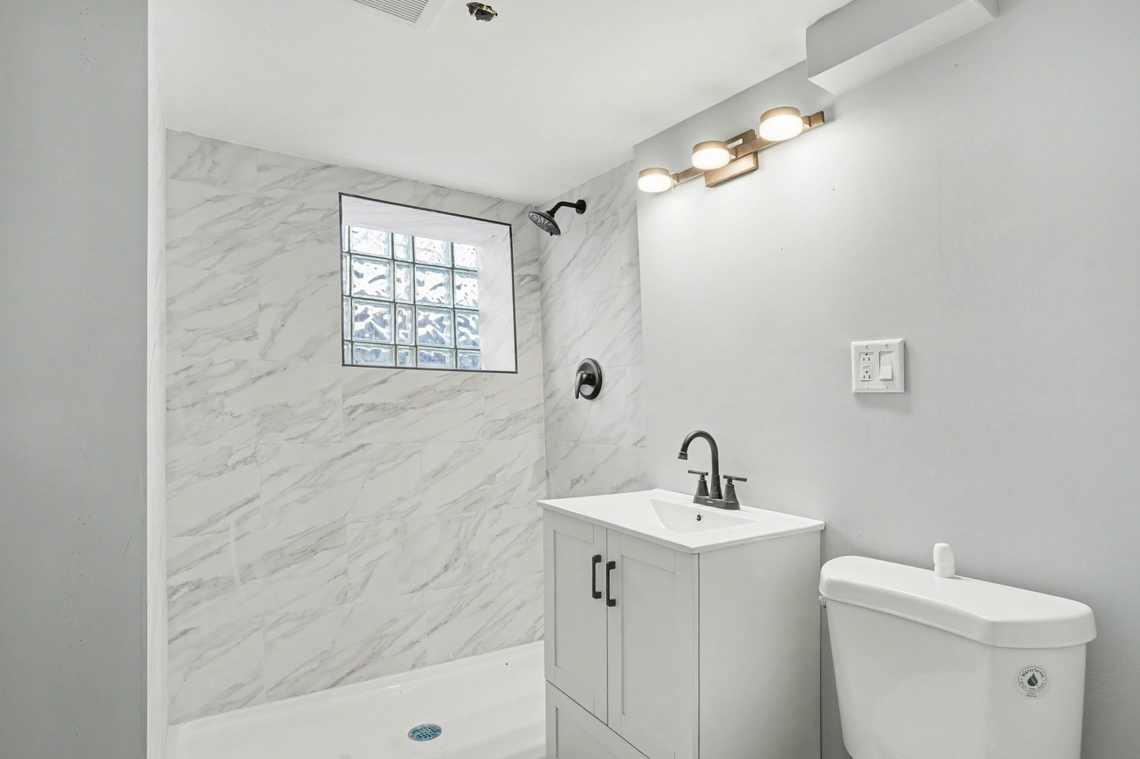 7815 S Merrill Avenue, Chicago, IL 60649