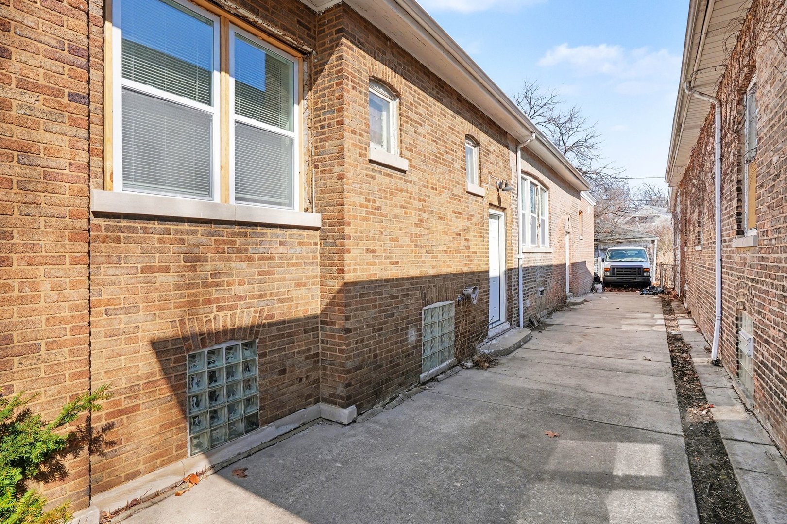 7815 S Merrill Avenue, Chicago, IL 60649