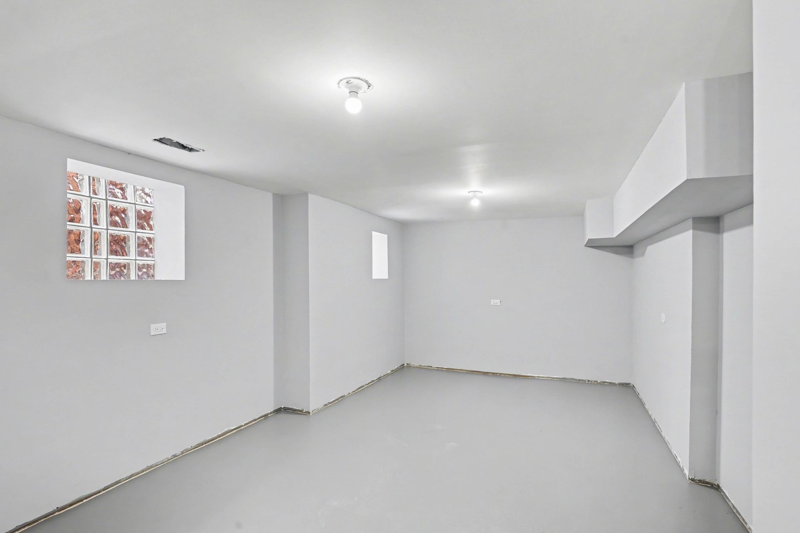 7815 S Merrill Avenue, Chicago, IL 60649