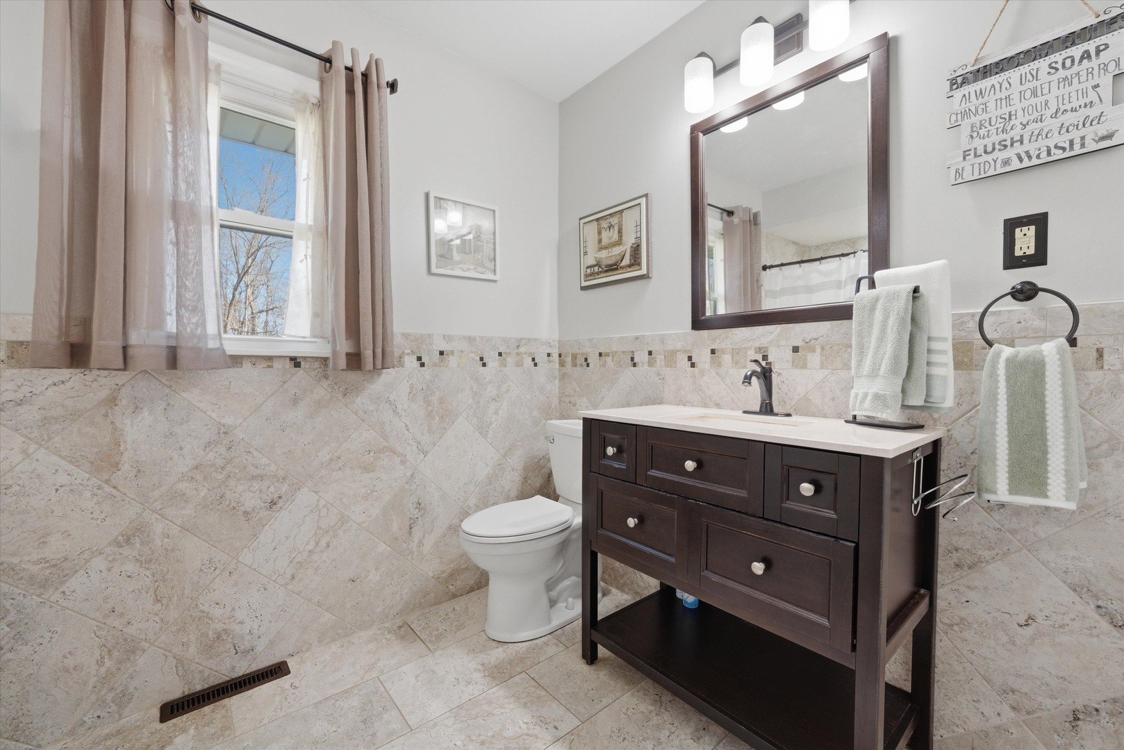 2 Rohe Lane, Crete, IL 60417