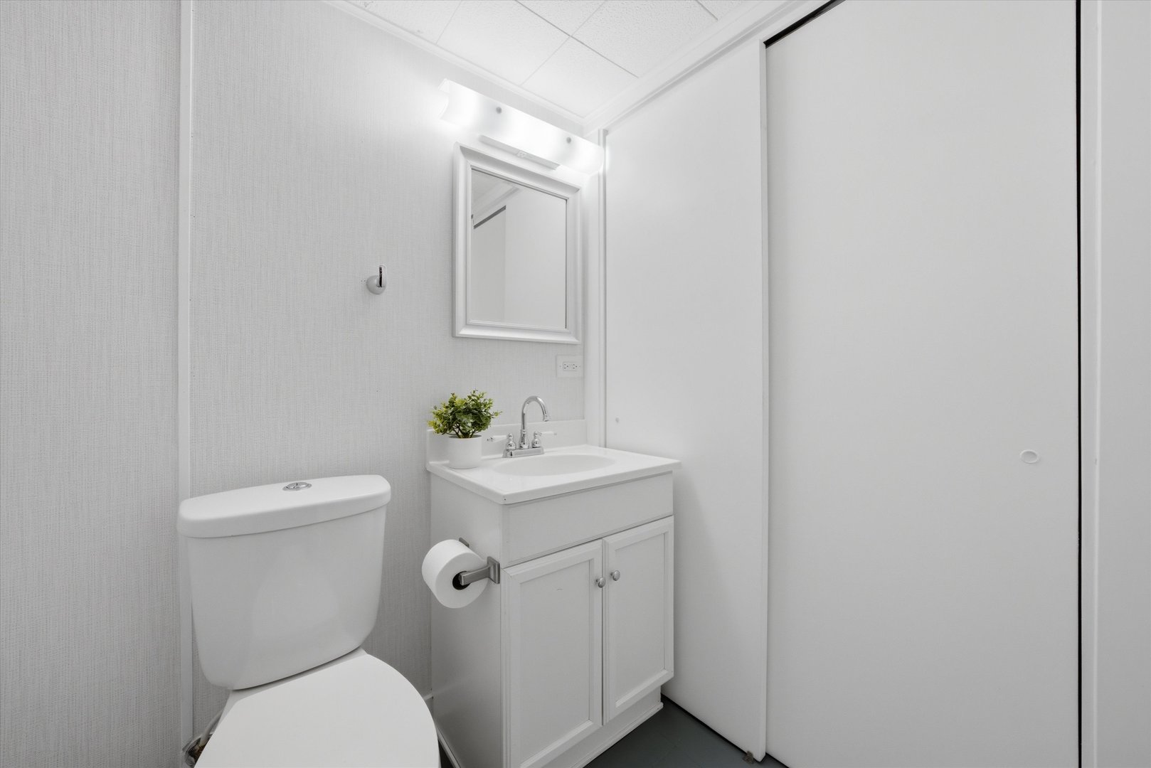 2 Rohe Lane, Crete, IL 60417