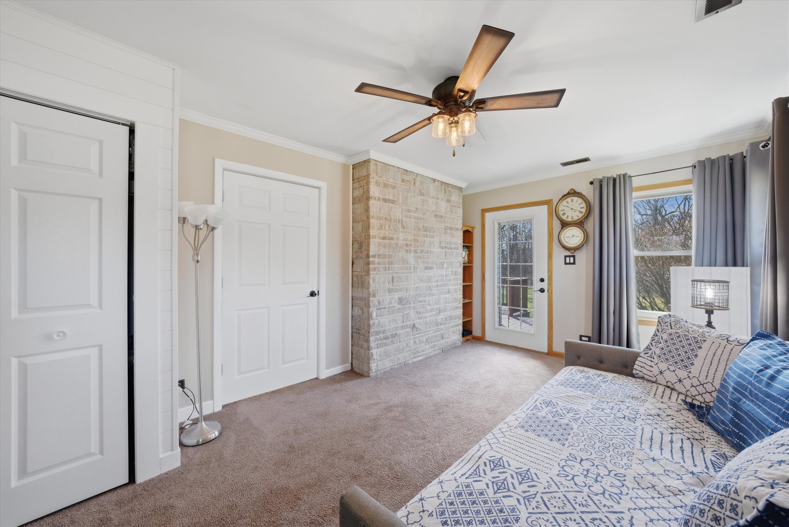 2 Rohe Lane, Crete, IL 60417