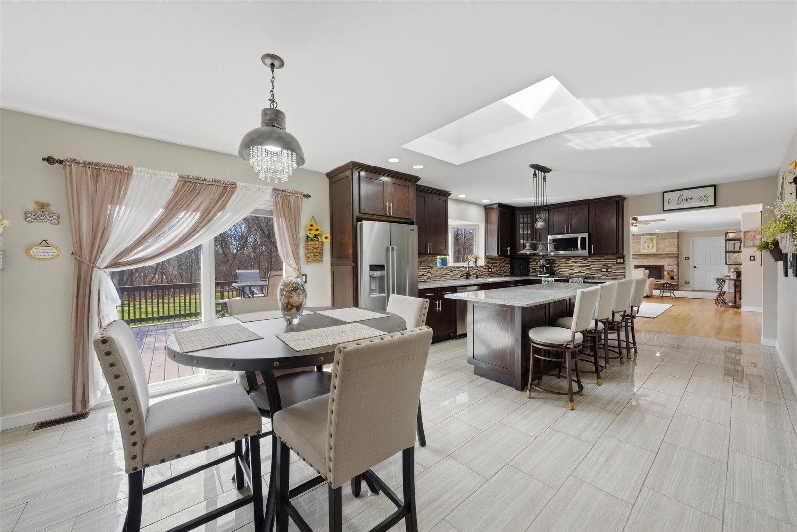 2 Rohe Lane, Crete, IL 60417