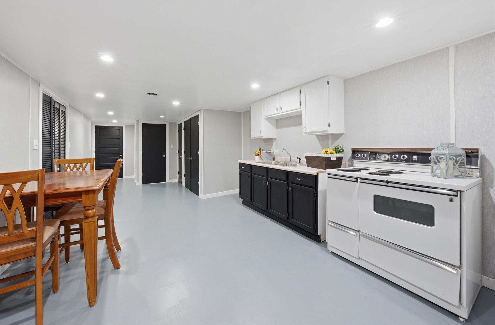 2 Rohe Lane, Crete, IL 60417