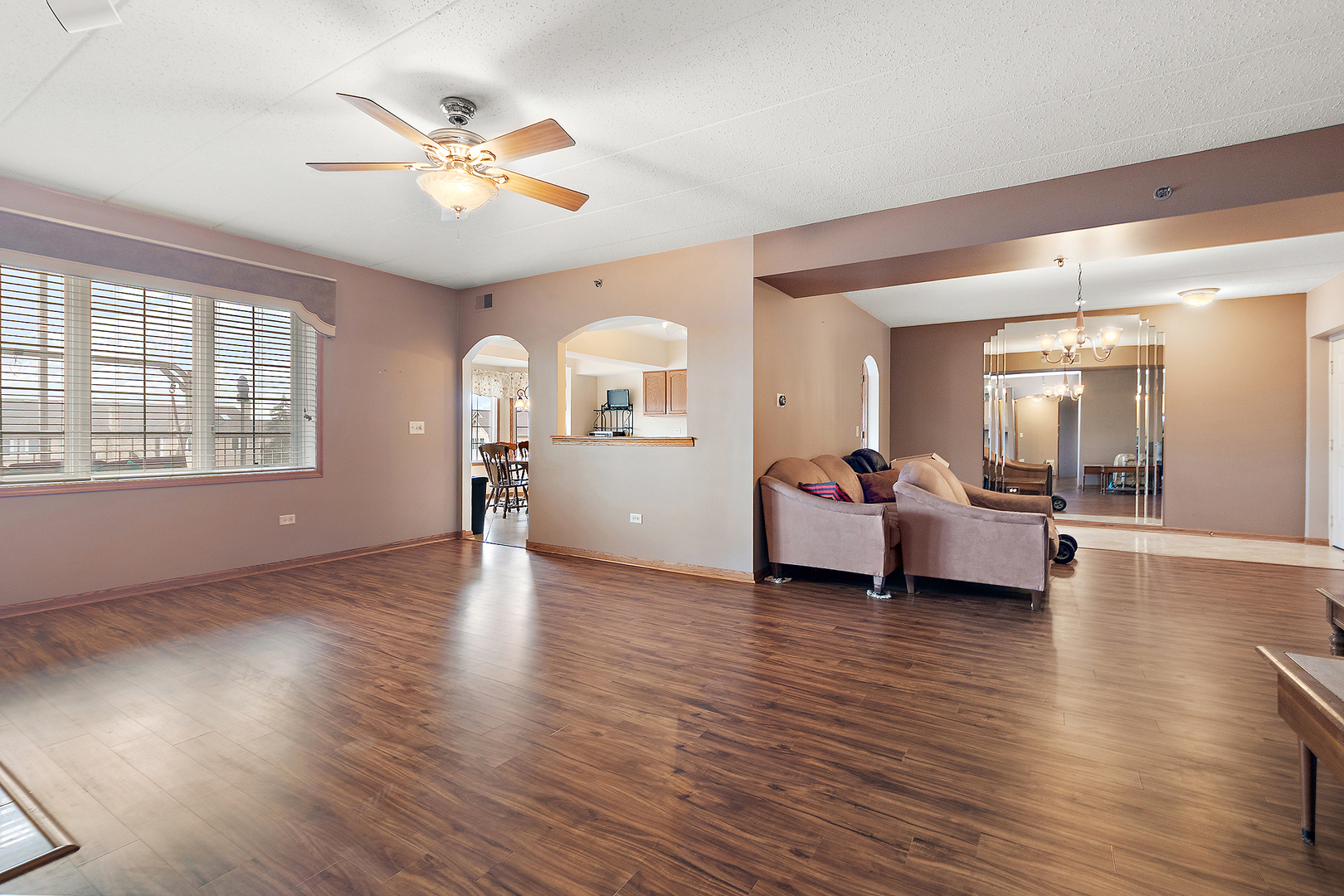 7935 Trinity Circle #1SE, Tinley Park, IL 60487