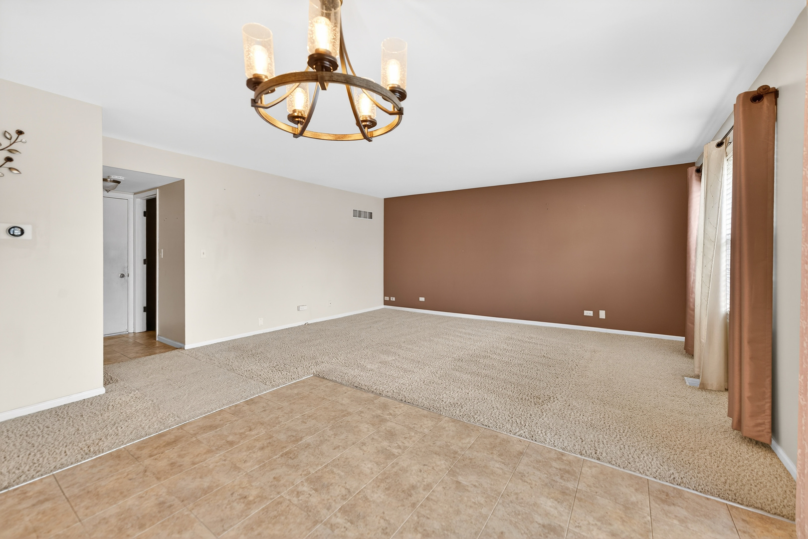 1254 Red Oak Court, Elgin, IL 60120