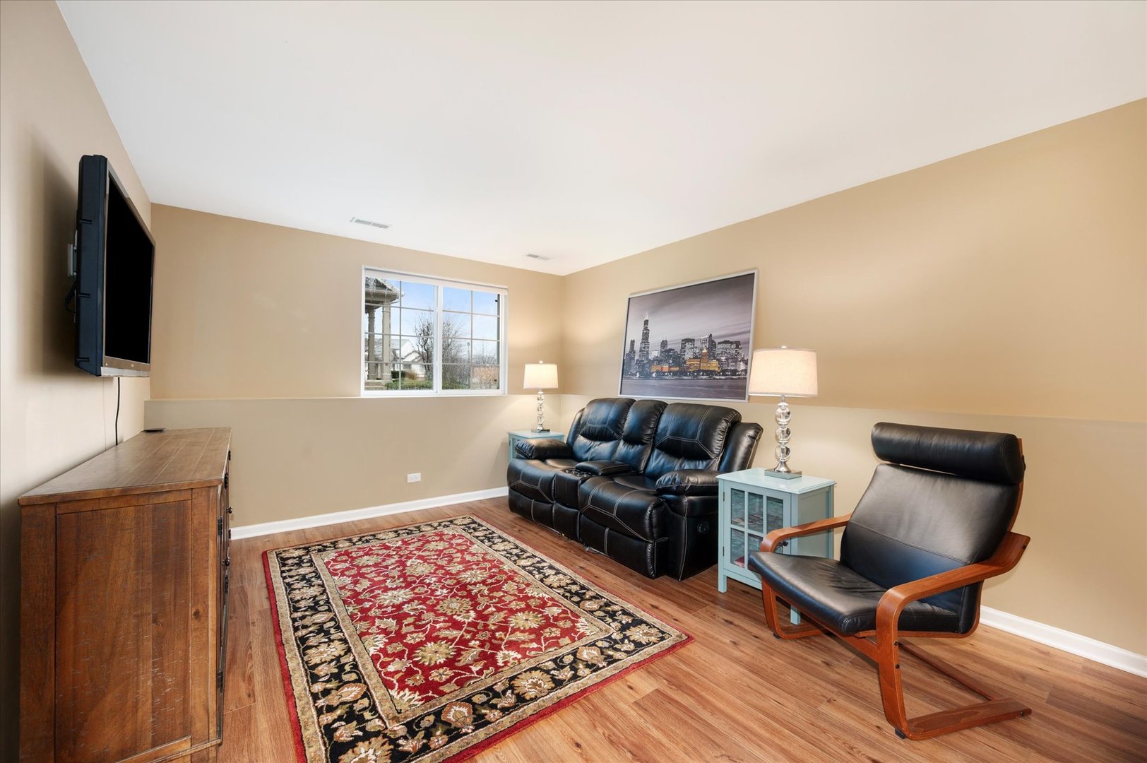 240 Devoe Drive, Oswego, IL 60543