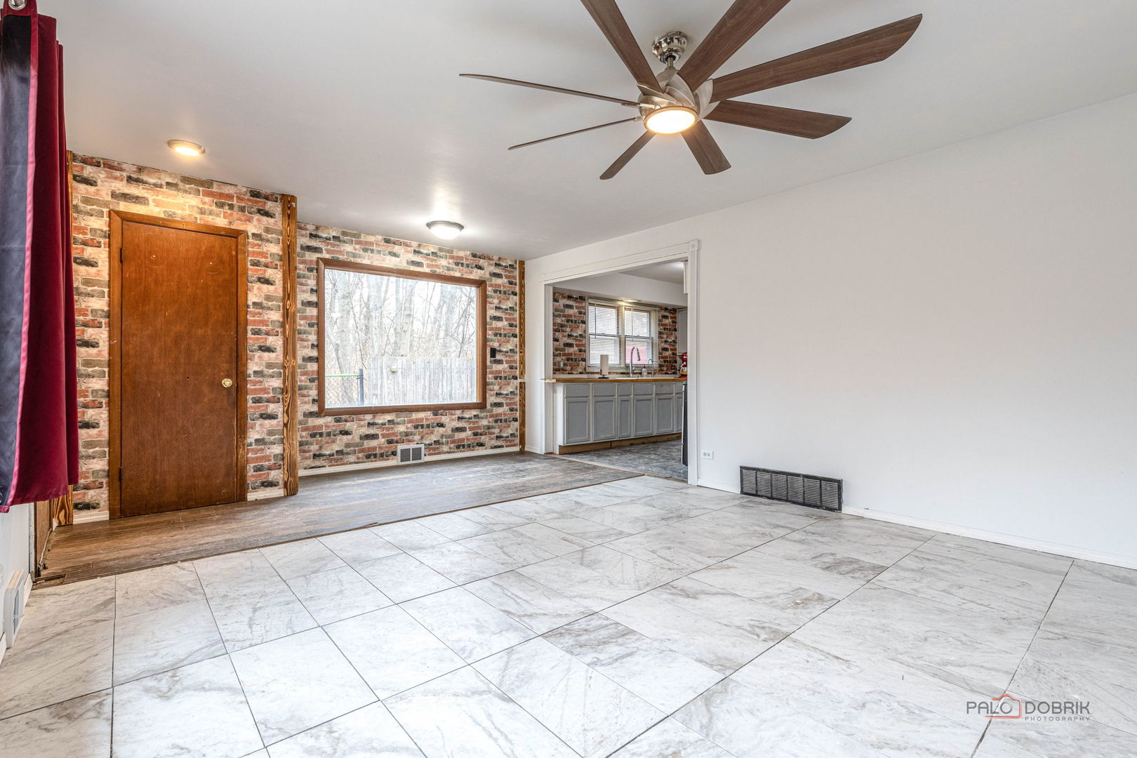 3203 S Bergman Drive, Holiday Hills, IL 60051