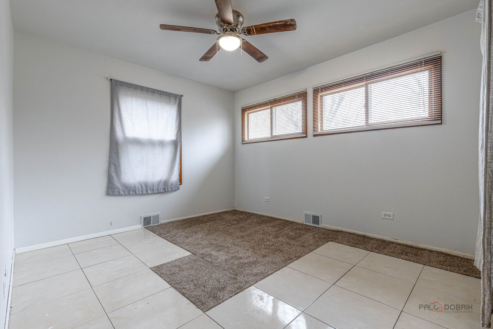 3203 S Bergman Drive, Holiday Hills, IL 60051