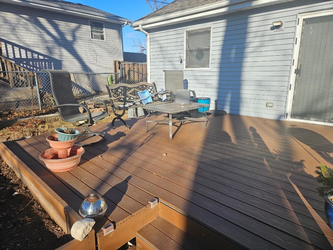 1523 Washington Street, Lake In The Hills, IL 60156