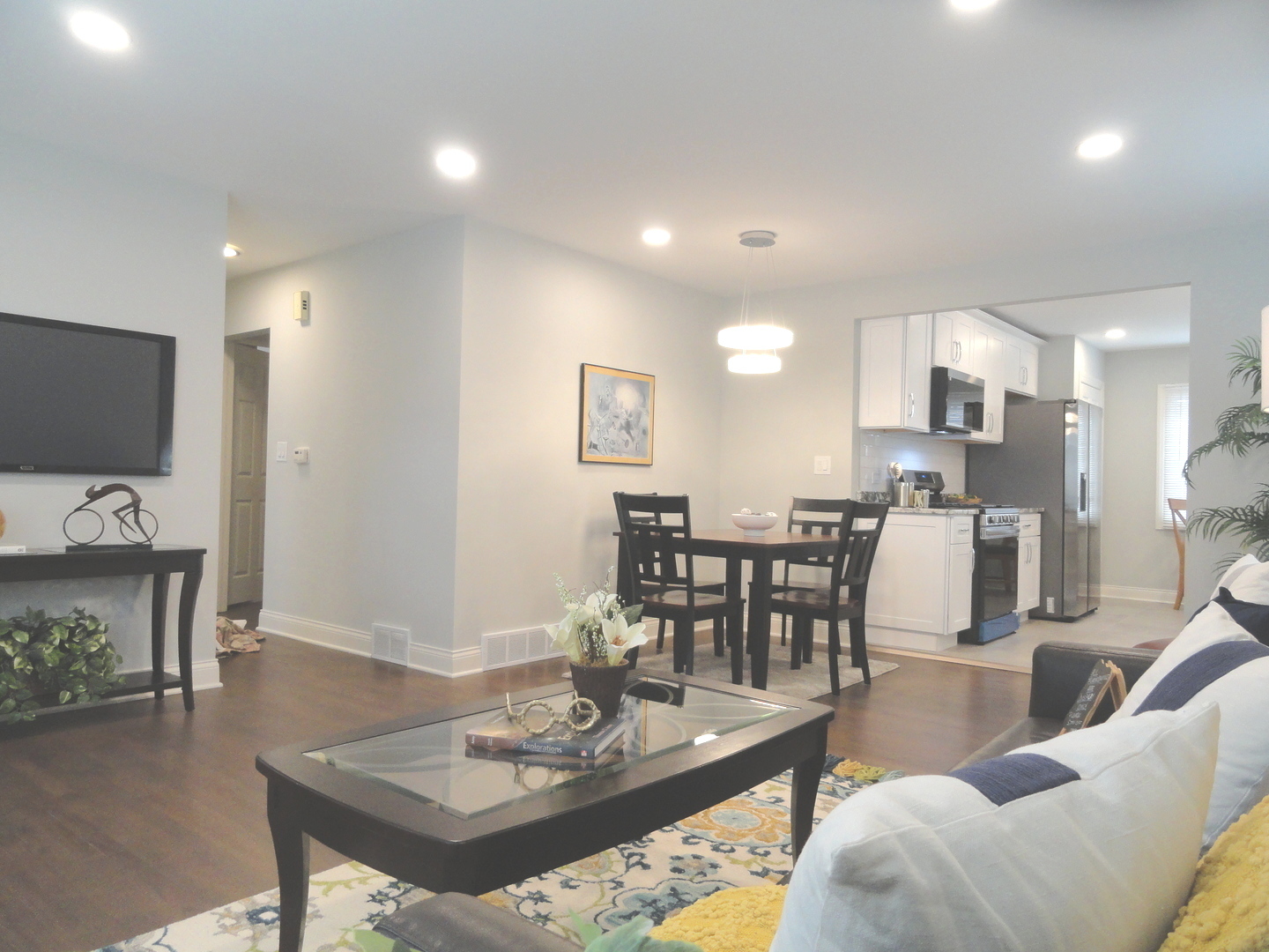 3136 Cuyler Avenue, Berwyn, IL 60402