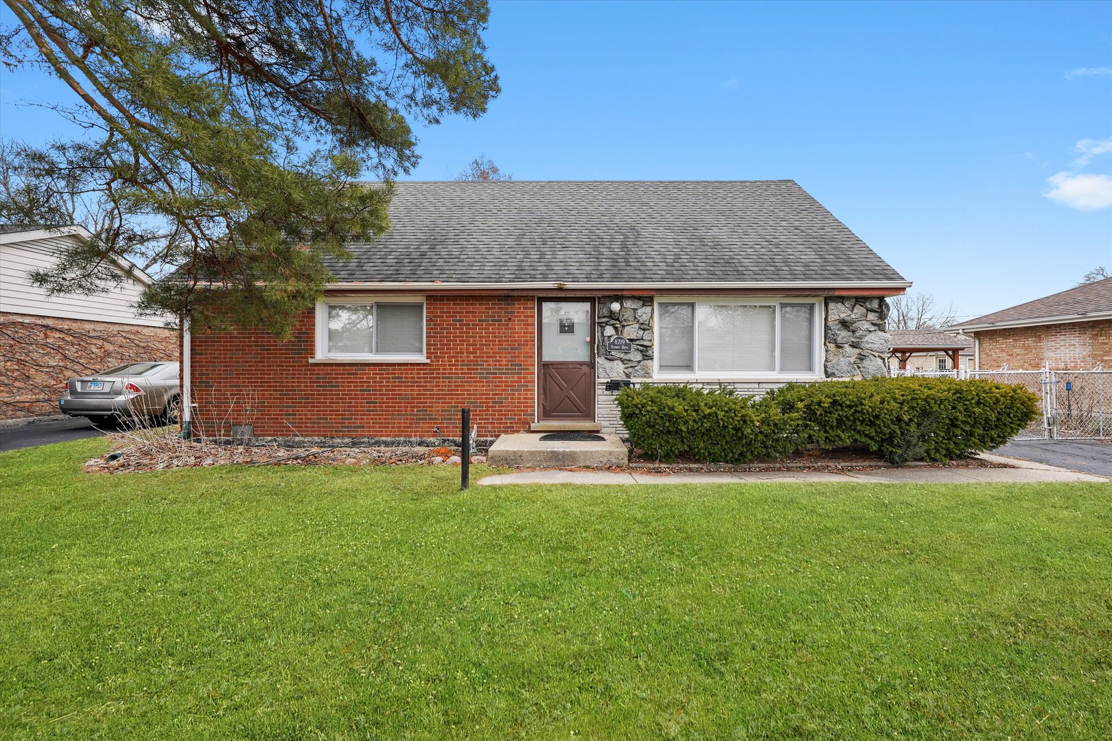 Bridgeview, IL 60455