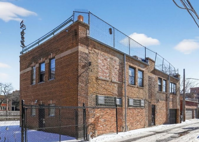 951 E HYDE PARK Boulevard, Chicago, IL 60615