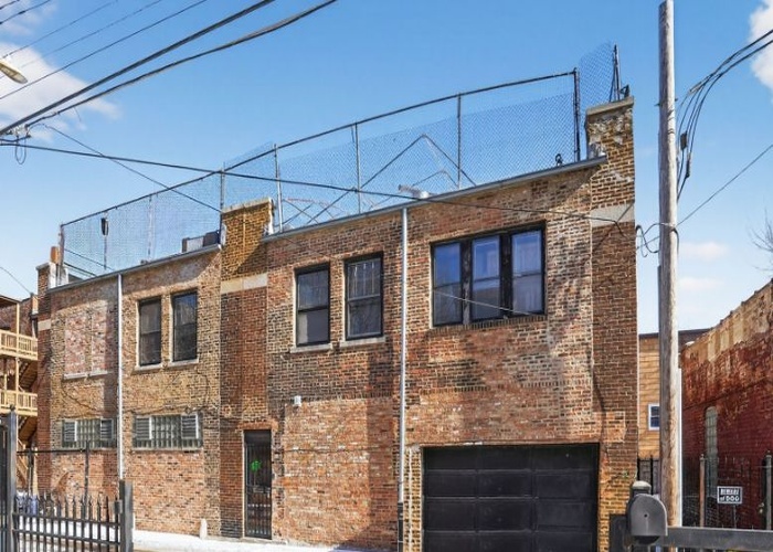 951 E HYDE PARK Boulevard, Chicago, IL 60615