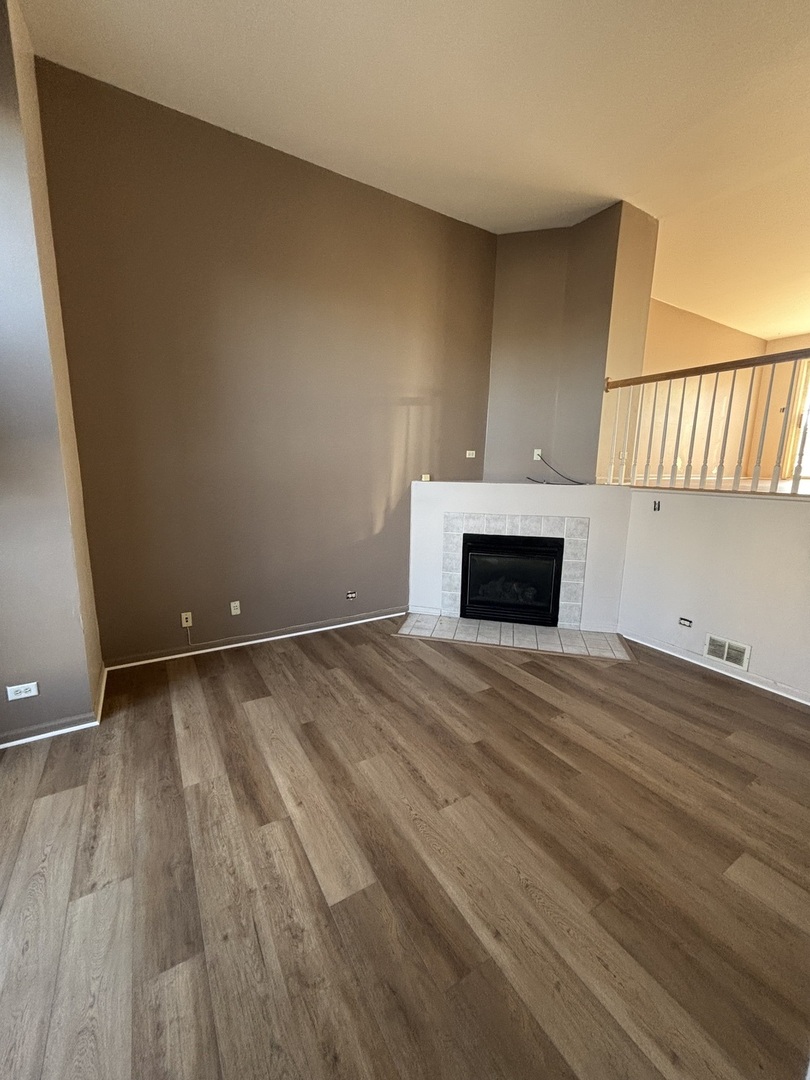 647 W Georgian Court #647, Addison, IL 60101