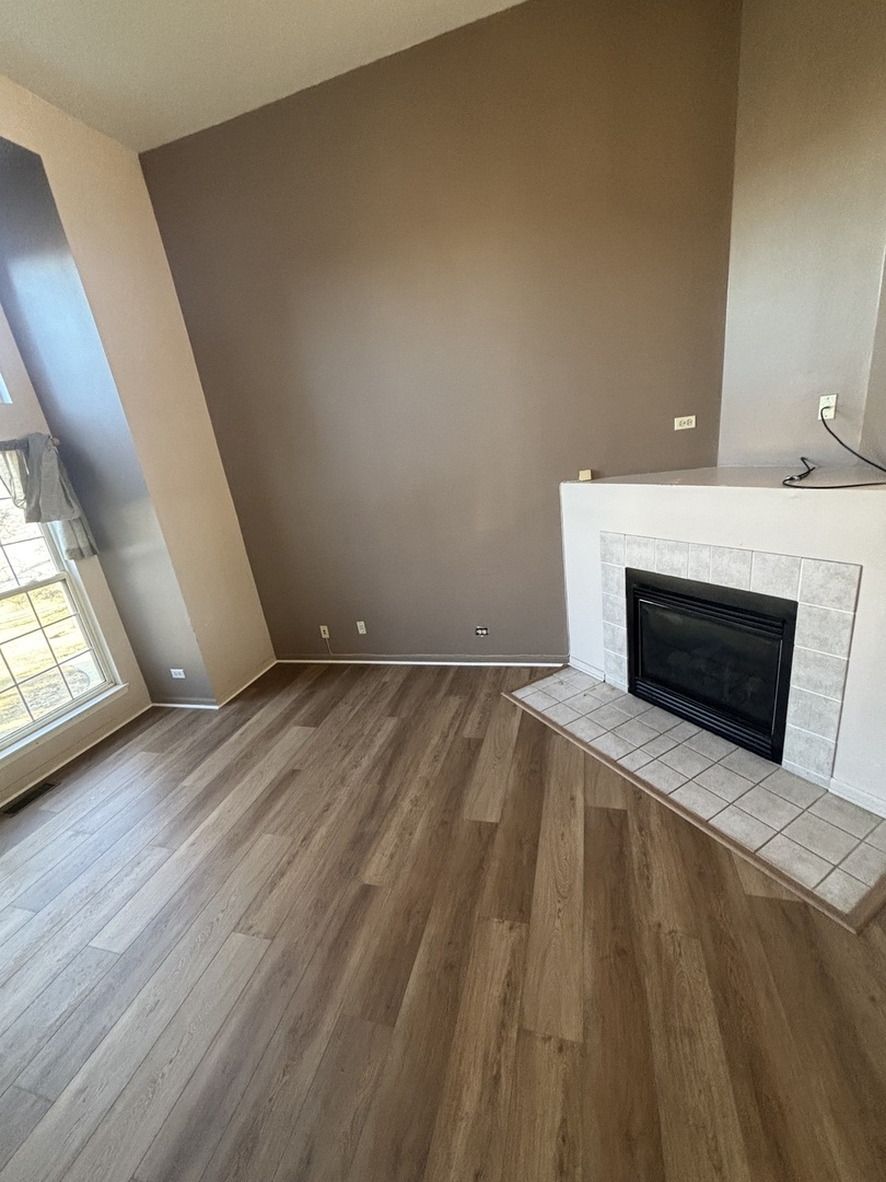 647 W Georgian Court #647, Addison, IL 60101