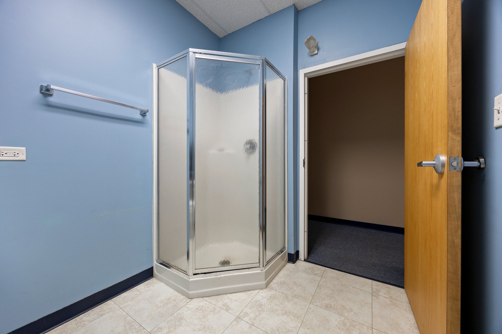 1111 Burlington Avenue #110, Lisle, IL 60532